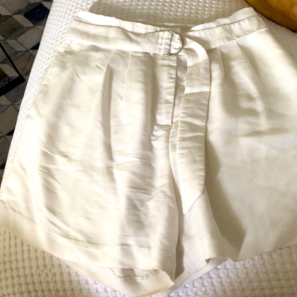 White high waisted shorts